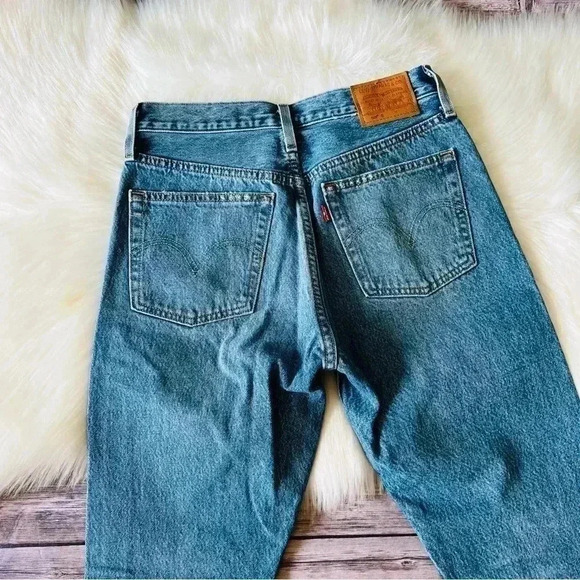 New Levi’s 501 Skinny Jeans Distressed Sz 26 - Picture 10 of 10